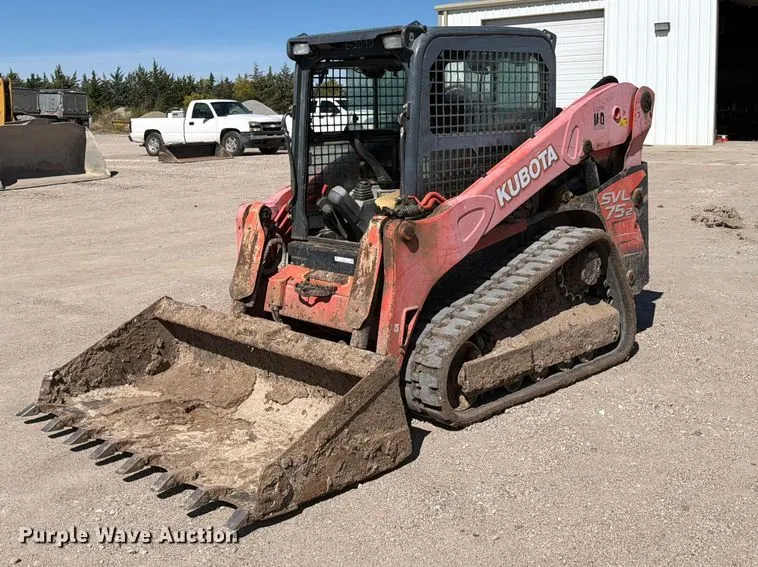 2014 Kubota SVL75-2 tracked skid steer loader