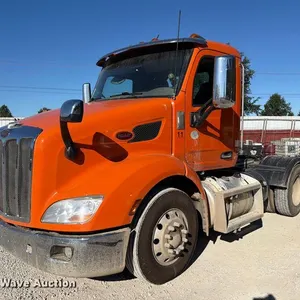 2017 Peterbilt 579 truck cab and chassis