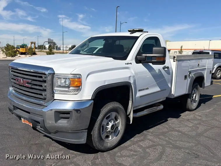 2016 GMC Sierra 2500HD utility bed pickup truck