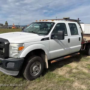 2012 Ford F350 Super Duty Crew Cab dump flatbed pickup truck