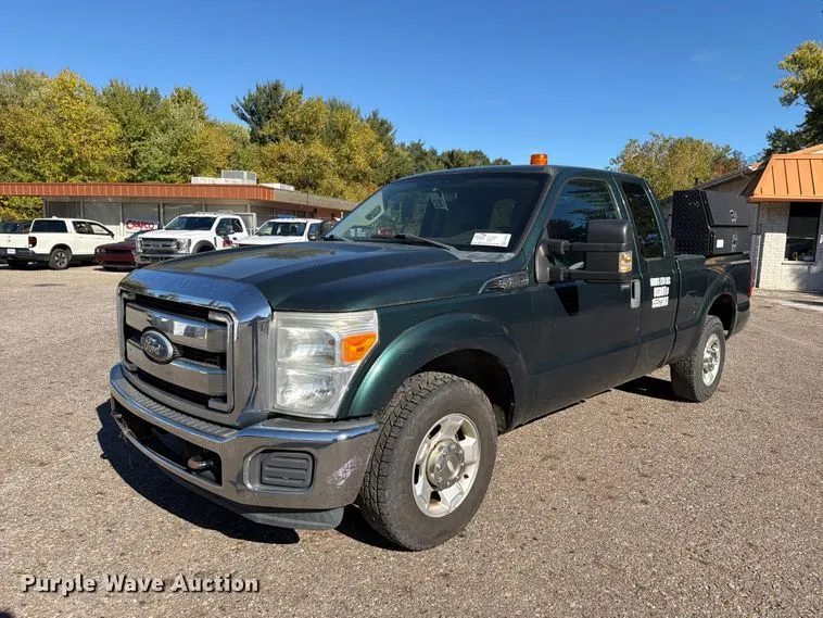 2011 Ford F250 Super Duty Ext. Cab pickup truck