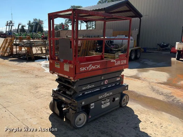 2012 Skyjack SJIII-3219 scissor lift