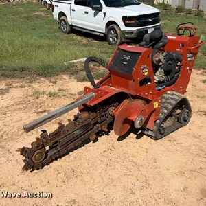 2019 Ditch Witch C24X trencher