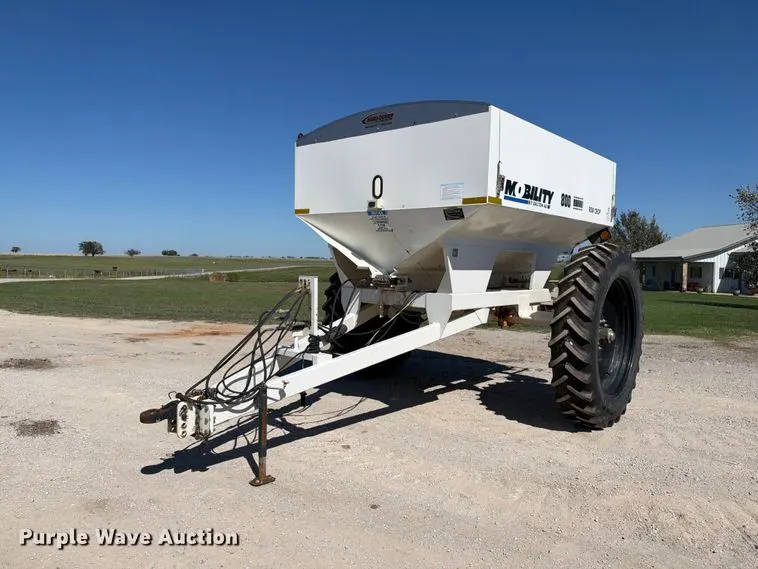 Dalton Ag Mobility 800 spreader