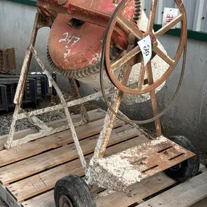 PORTABLE CEMENT MIXER, NO MOTOR