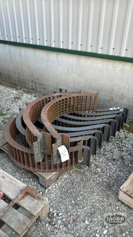 (10) CONCAVES OFF MASSEY FERGUSON 8780 COMBINE