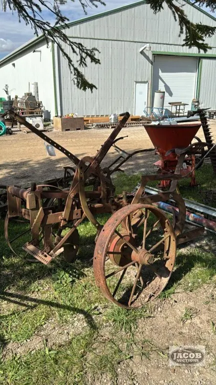 2 FURROW TRAIL PLOW