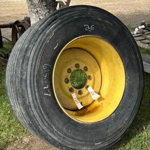 MICHELIN 445/50R 22.5 TIRE ON 8 BOLT RIM