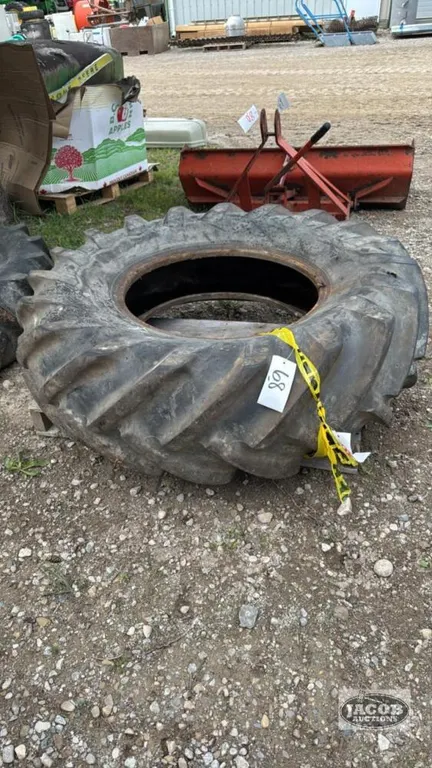 GOODYEAR 14-24 6 PLY RATED TIRE