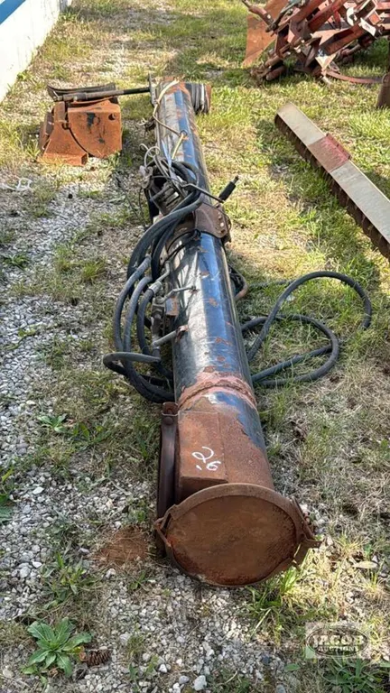 11.5FT X 8IN AUGER WITH HYDRAULIC MOTOR