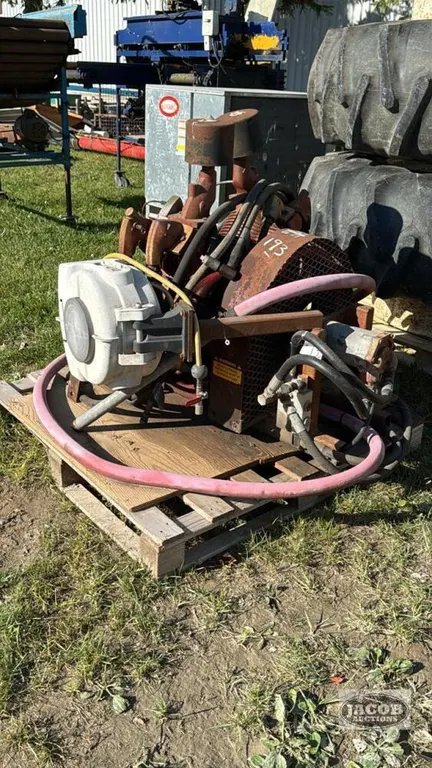 HYDRAULIC DRIVE 185CFM AIR COMPRESSOR