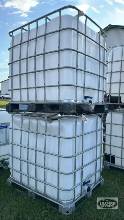 (2) 1000 LITRE TOTES