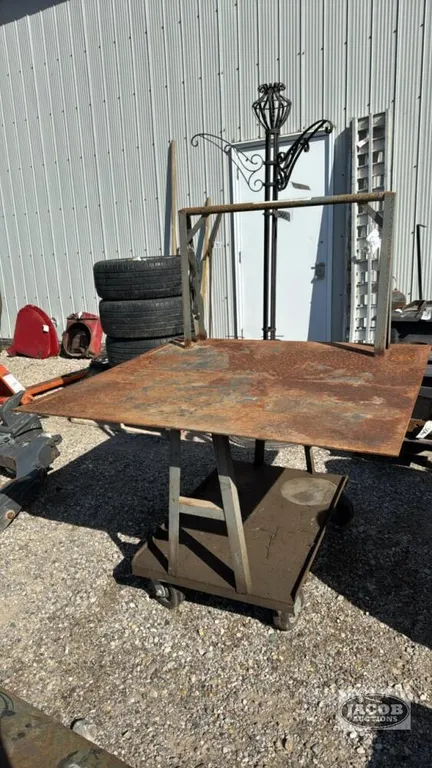 STEEL WORK BENCH ON WHEELS