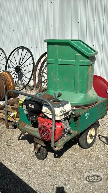 WIC STRAW CHOPPER WITH HONDA 3HP GX MOTOR