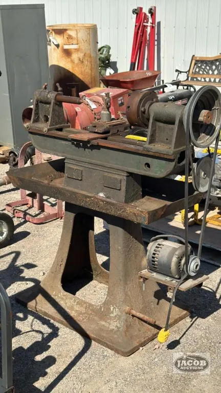 STEEL LATHE WITH 120V ELECTRIC MOTOR