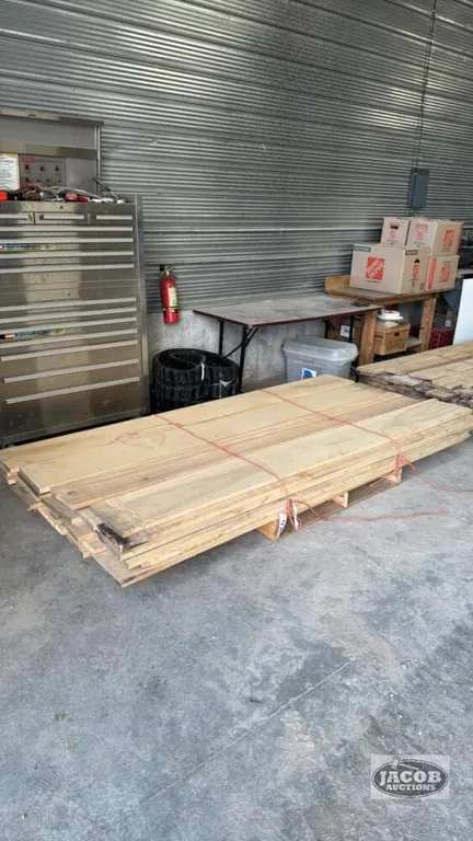 SKID OF 1IN THICK WHITE ASH