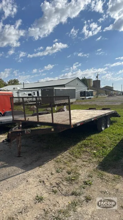 20FT X 8.5FT TANDEM DECKOVER TRAILER