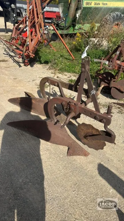 3PTH 2 FURROW PLOW