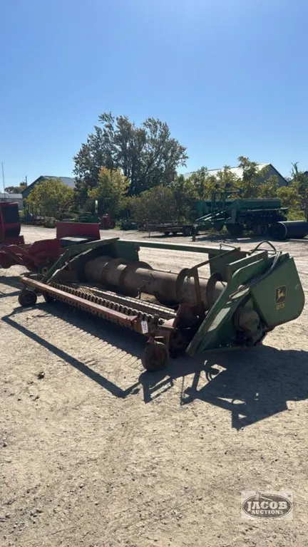 JOHN DEERE 213 12FT PICKUP HEAD