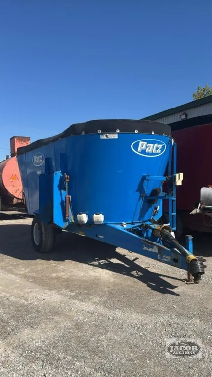 PATZ V-620 TWIN SCREW PTO TMR MIXER
