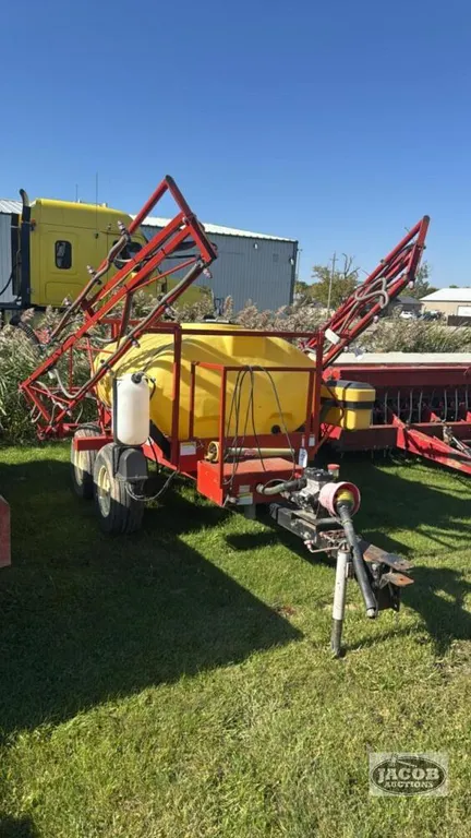 AGROTREND 500 GALLON TANDEM SPRAYER