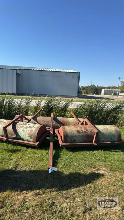 R&R 10FT ROLLER WITH 2-7FT PUPS