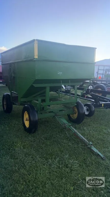 APPROX 150BU GRAVITY WAGON