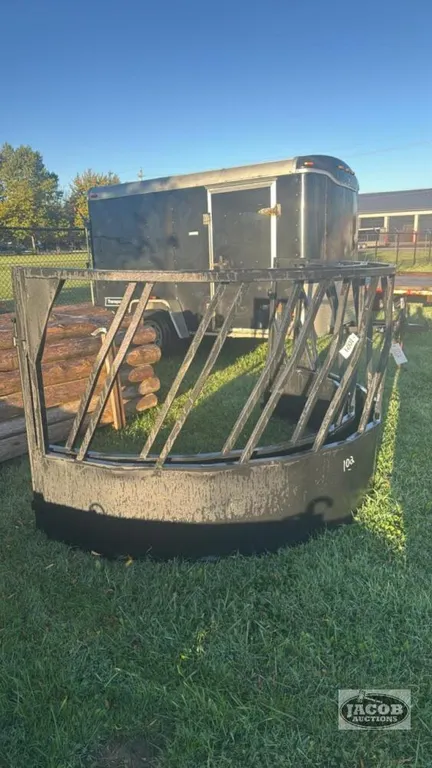 STEEL 2-SECTION ROUND BALE FEEDER
