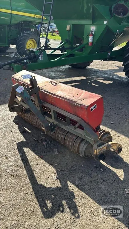 BRILLION 64IN 3PTH GRASS SEEDER
