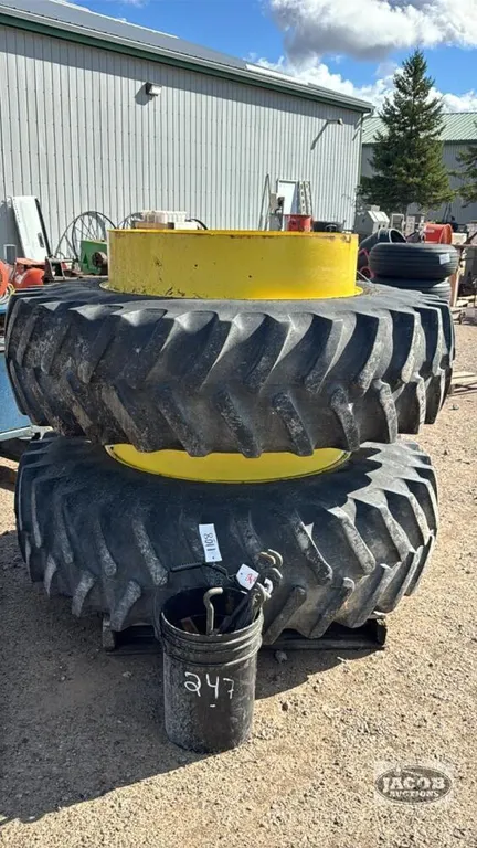 PAIR OF FIRESTONE 18.4R38 SNAP-ON DUALS