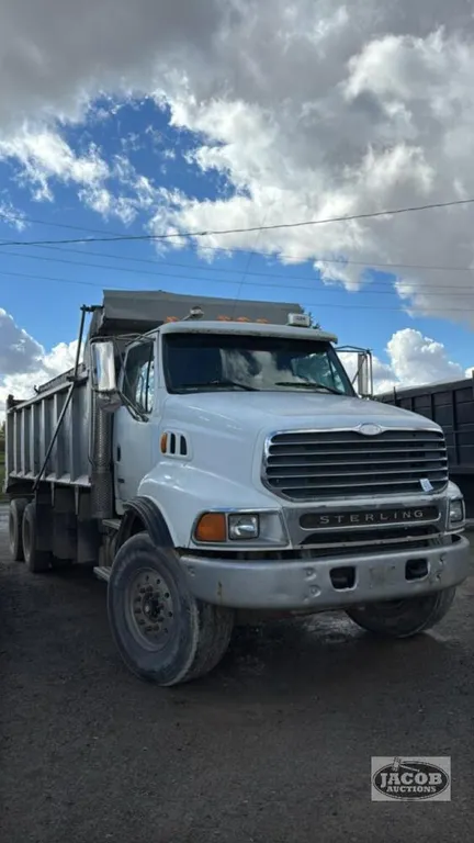 2001 STERLING DIESEL TANDEM DUMP TRUCK
