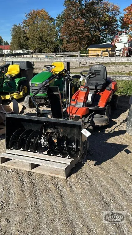 HUSQVARNA R322T AWD MIDSTEER LAWN MOWER