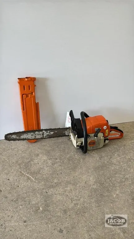 STIHL MS290 CHAINSAW
