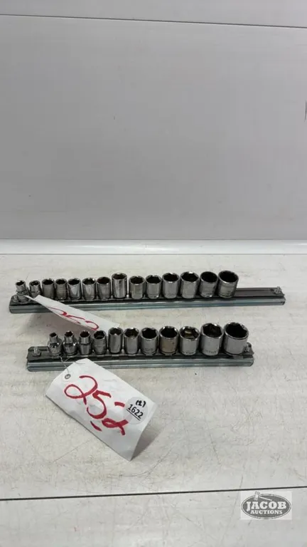 3/8IN SHALLOW DRIVE SOCKET LOT