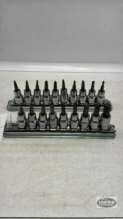 3/8IN DRIVE SOCKET LOT