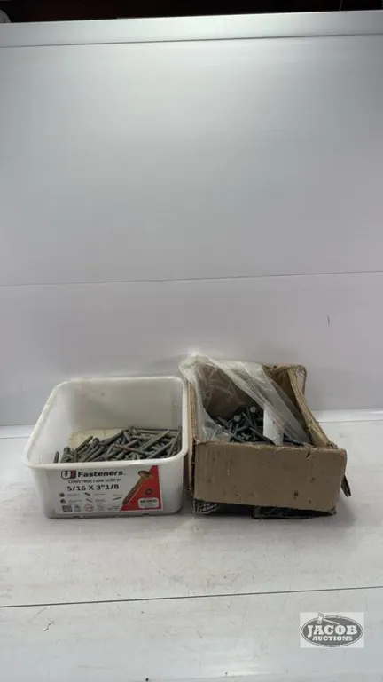 (2) BOXES OF WOOD LEGS OF VARIOUS SIZES