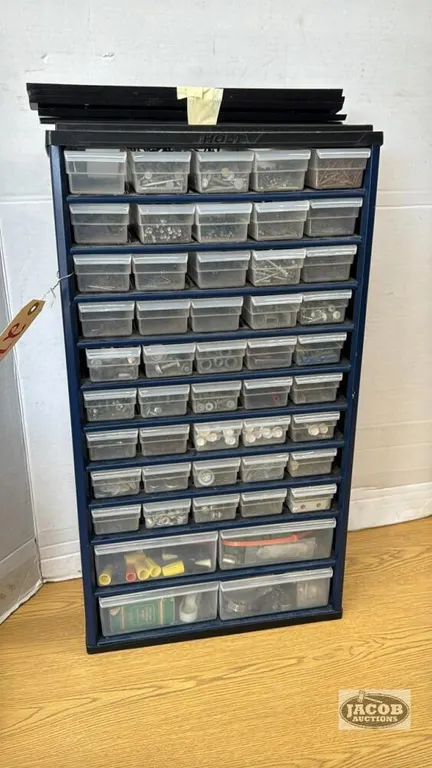 (49) COMPARTMENT PLASTIC STORAGE CONTAINER