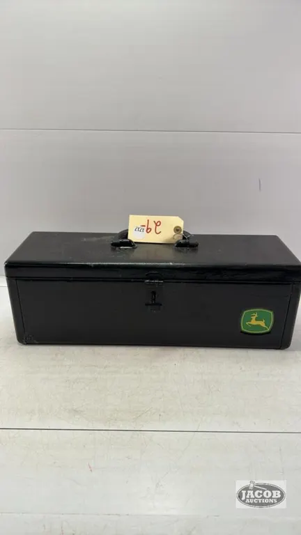 JOHN DEERE TOOL BOX