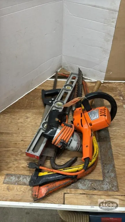 ASSORTED TOOL LOT