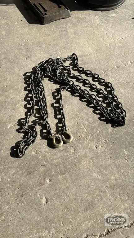 23FT 3/8IN CHAIN WITH (2) GRAB HOOKS