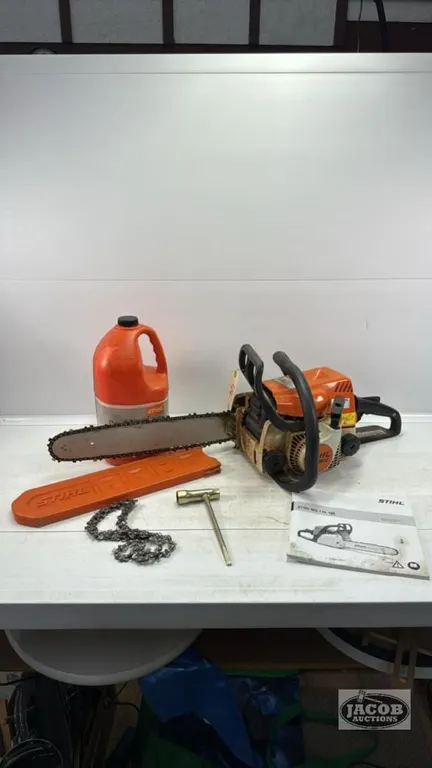 STIHL MS180C CHAIN SAW WITH 14IN BAR