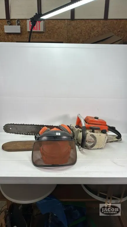STIHL 041AV CHAINSAW WITH HELMET