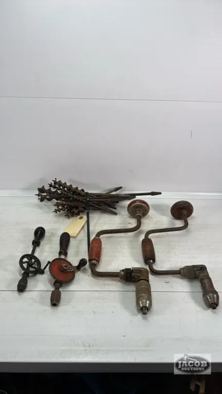 HAND BRACE LOT WITH BITS
