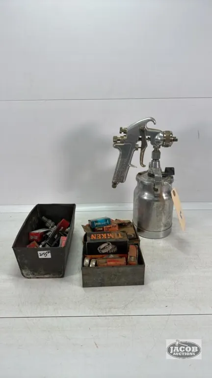 DEVILBISS PAINT SPRAYER