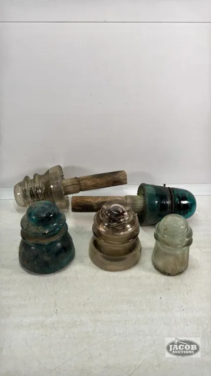(5) GLASS INSULATORS