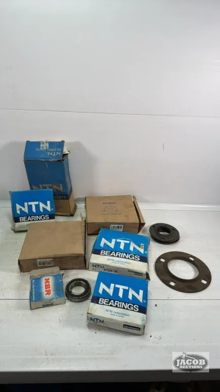 QUANTITY OF NEW BEARINGS AND BEARING HOUSINGS