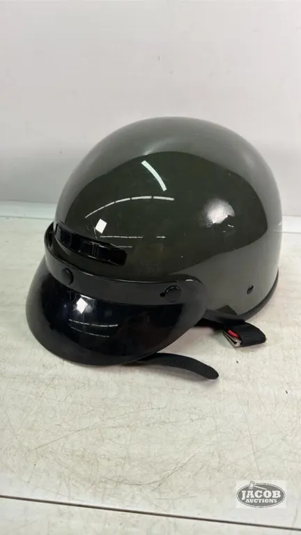 GMAX MEDIUM HALF SHELL MOTORCYCLE HELMET