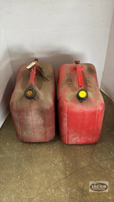 (2) 5 GALLON GAS CANS