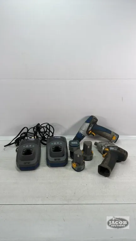 MASTERCRAFT 10.8 VOLT DRILL