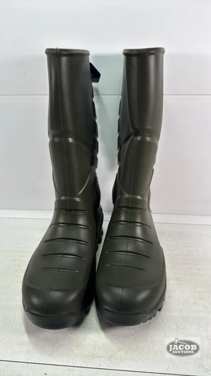 PAIR OF SIZE 14 TORENNA THERMAL RUBBER BOOTS